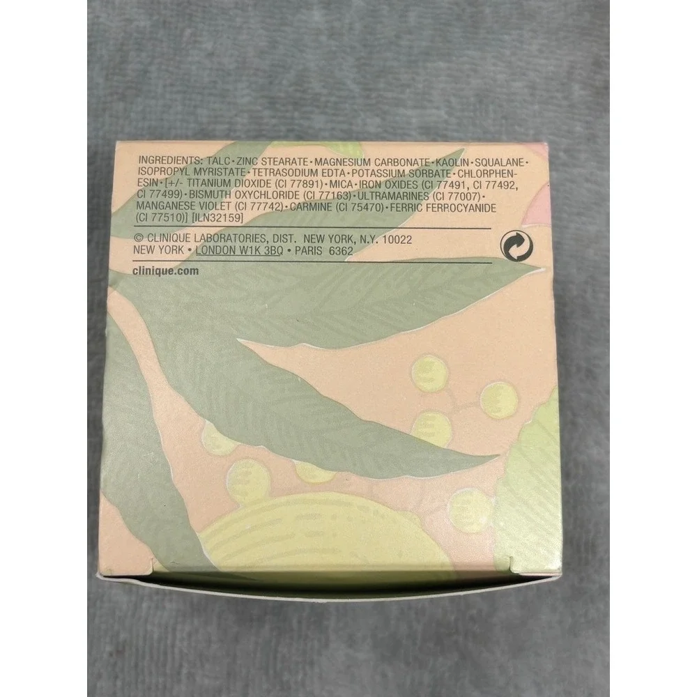 Clinique‎ Blended Face Powder and Brush 08 Transparency Neutral 1.2oz NEW